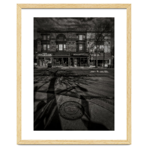 Nos 736 - 742 Queen St E 2