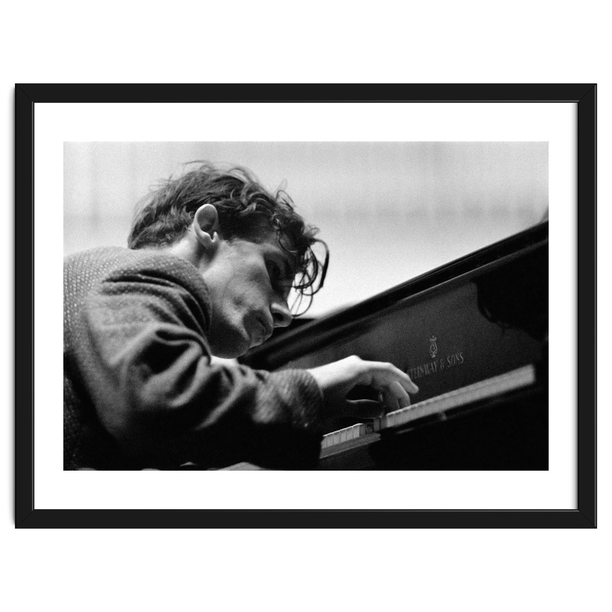 Pianist Glenn Gould with the Berlin Philharmonic Orchestra under Herbert von Karajan. Berlin,1957.