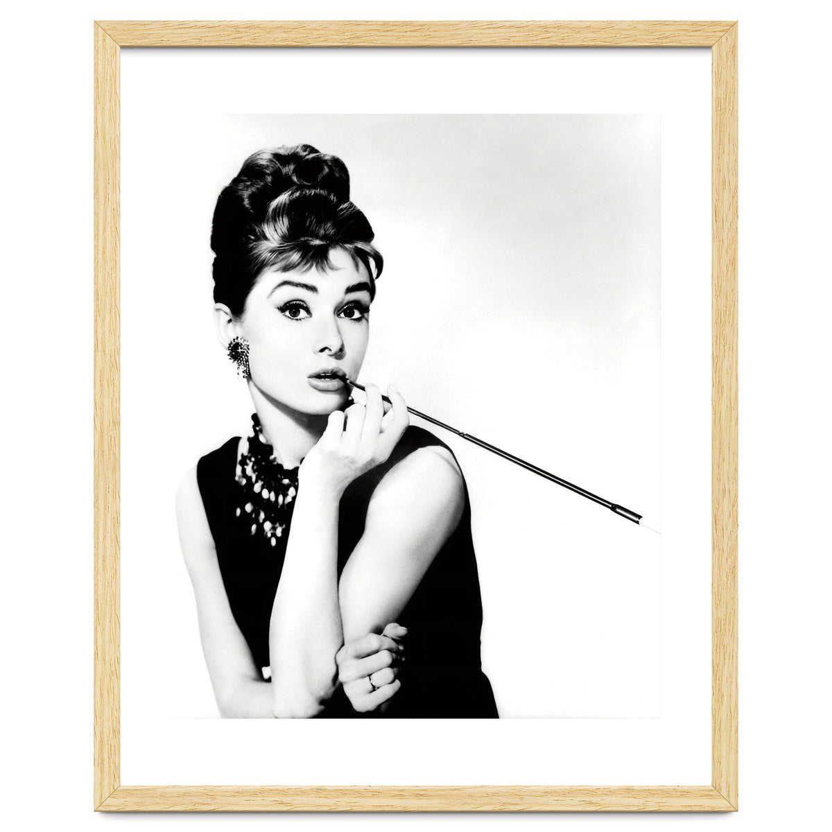 AUDREY HEPBURN in BREAKFAST AT TIFFANY'S (1961), directed by BLAKE EDWARDS.