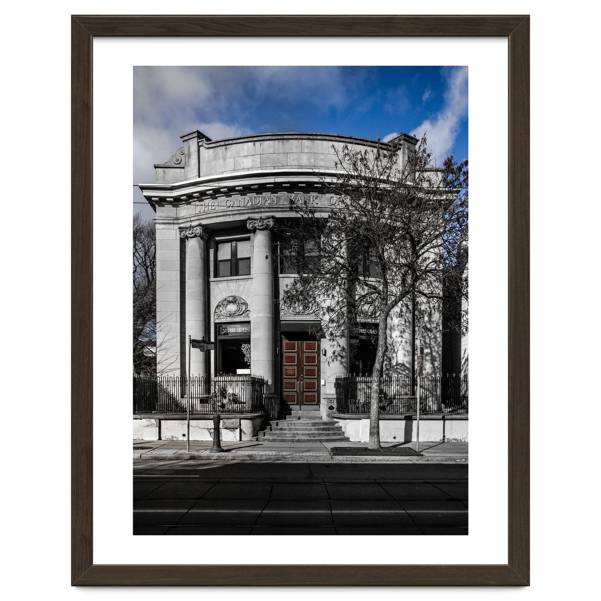 No 744 Queen St E 5 Color Version