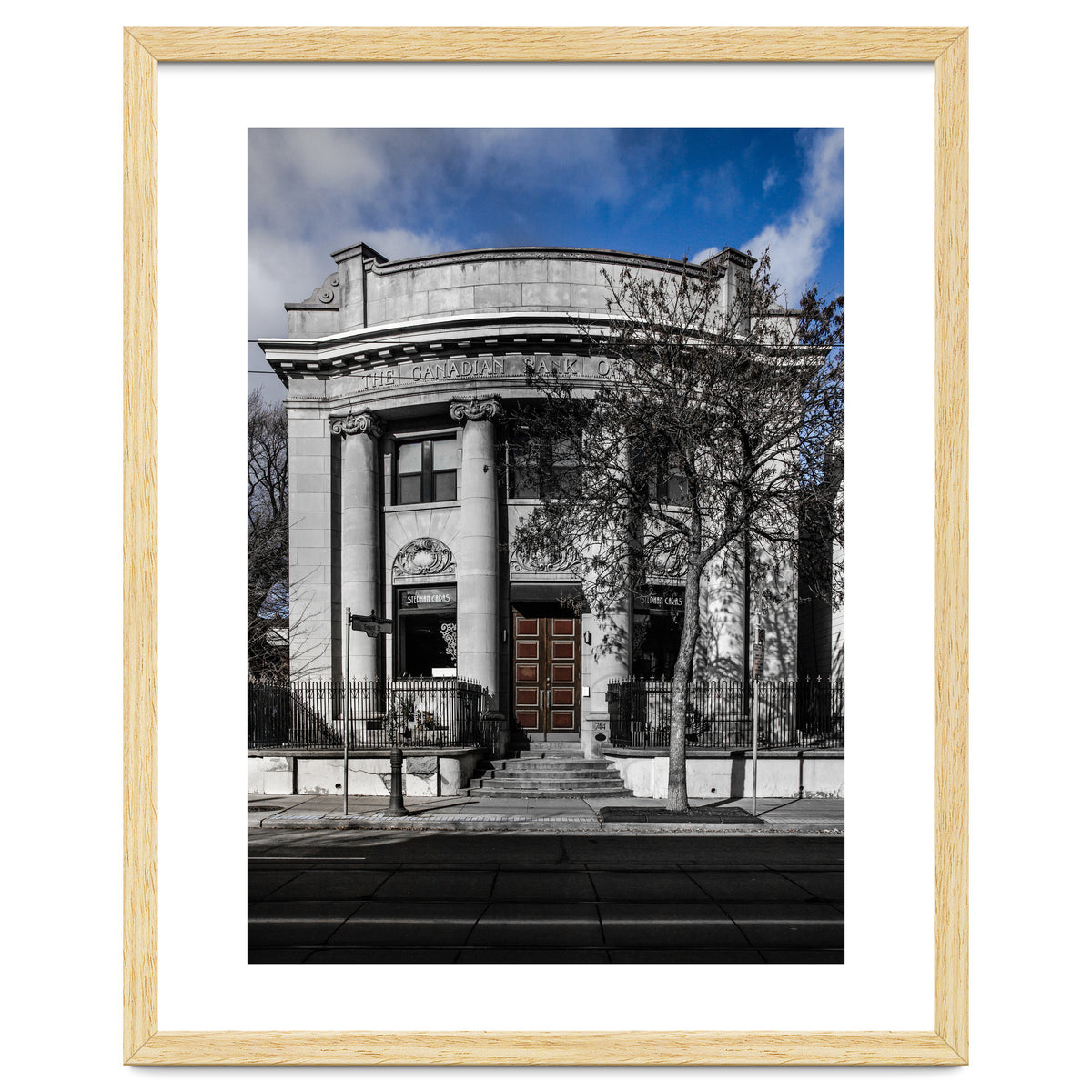 No 744 Queen St E 5 Color Version