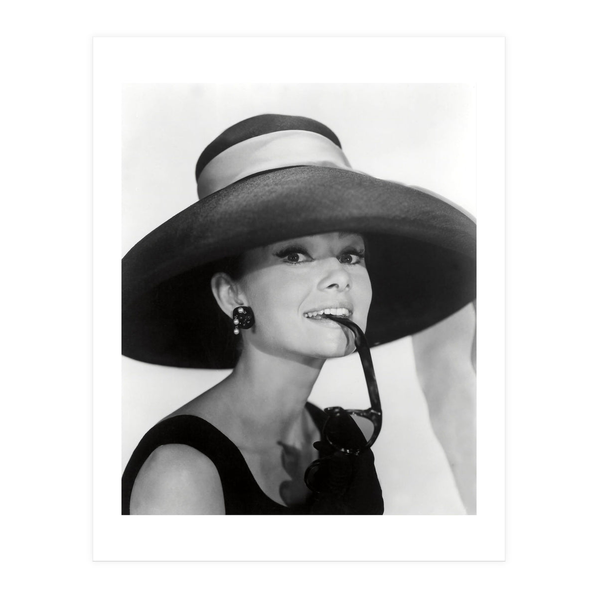 AUDREY HEPBURN in BREAKFAST AT TIFFANY'S (1961), directed by BLAKE EDWARDS. (Print Only)