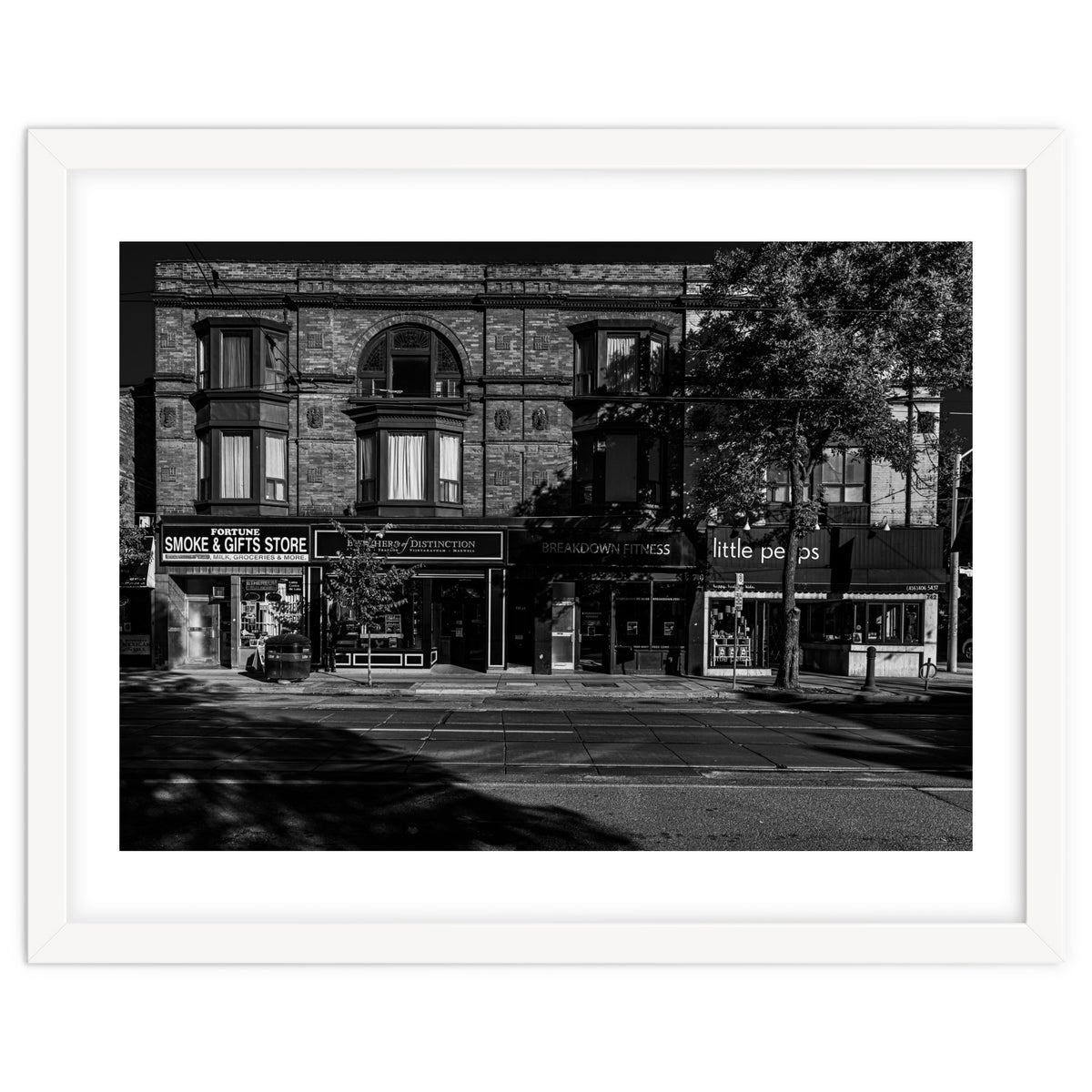 Nos 736 - 742 Queen St E 1