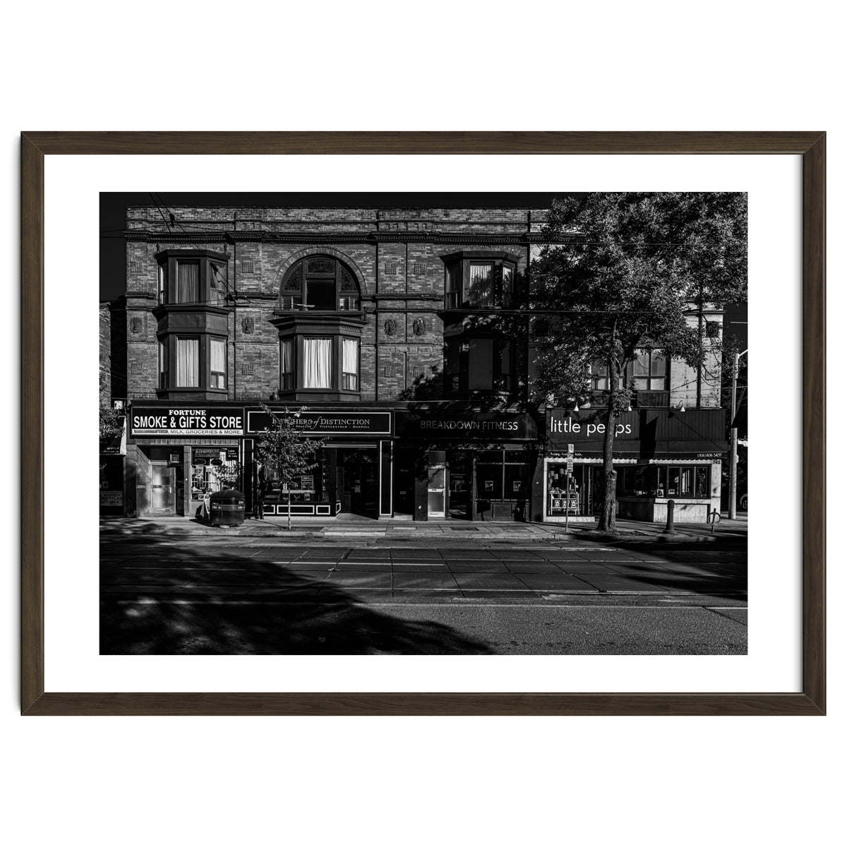 Nos 736 - 742 Queen St E 1