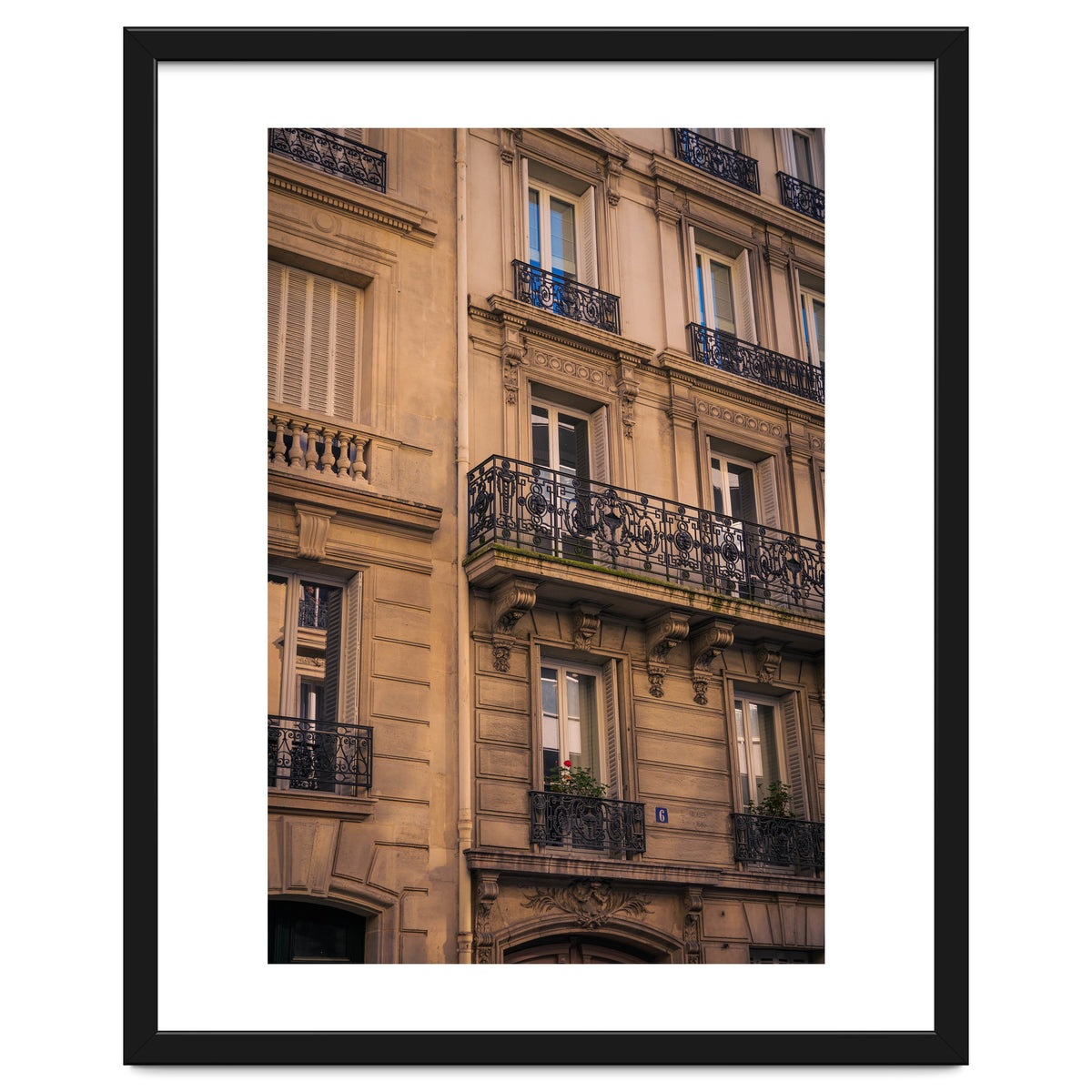 Street Photography - Haussmanian Facade, Paris