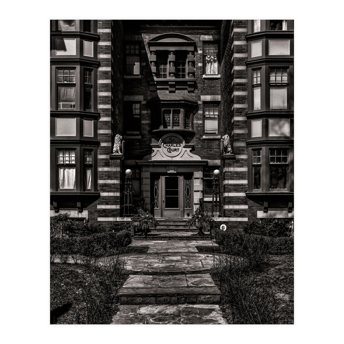 No 30 Charles St E 1 (Print Only)