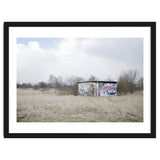 Graffiti barn in the middle of nowhere thumbnail