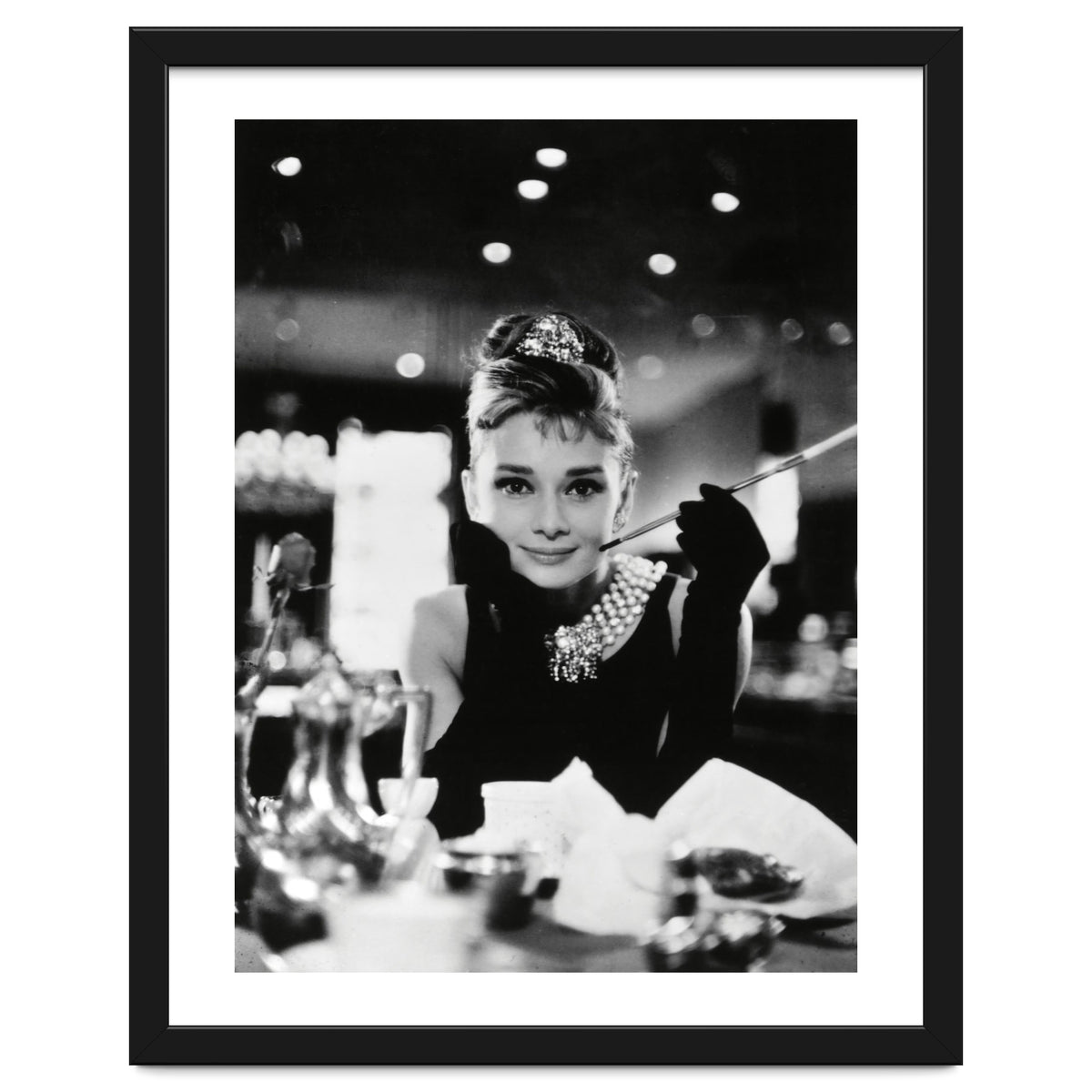 AUDREY HEPBURN in BREAKFAST AT TIFFANY'S (1961), directed by BLAKE EDWARDS.