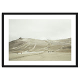Tourists at volcano - Iceland thumbnail
