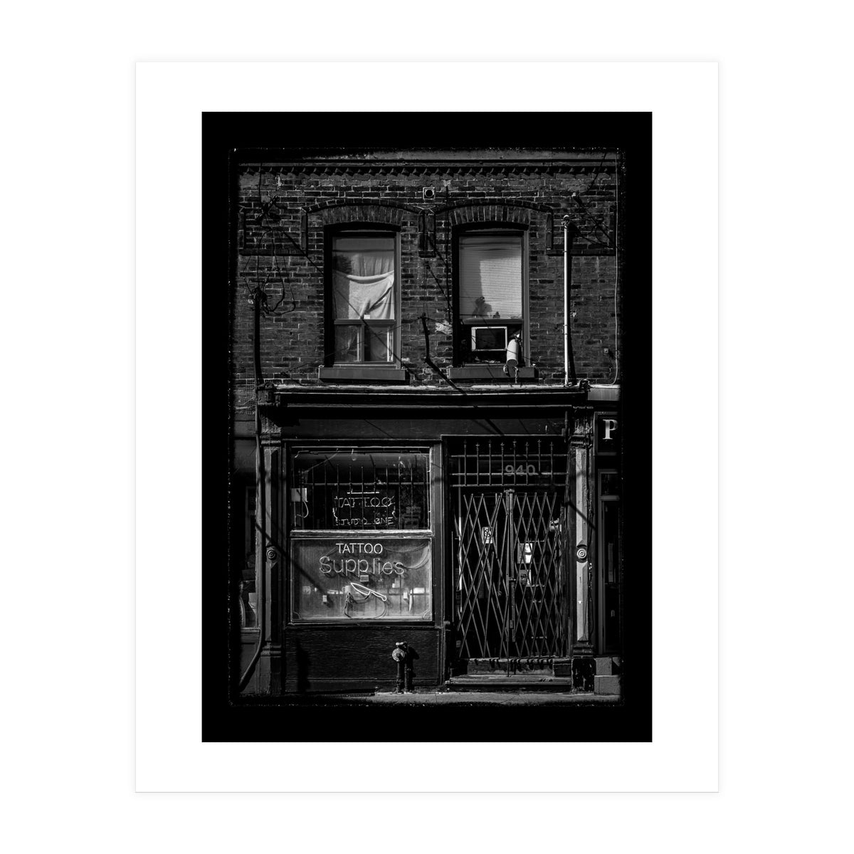 No 940 Queen St E 3 with Border (Print Only)