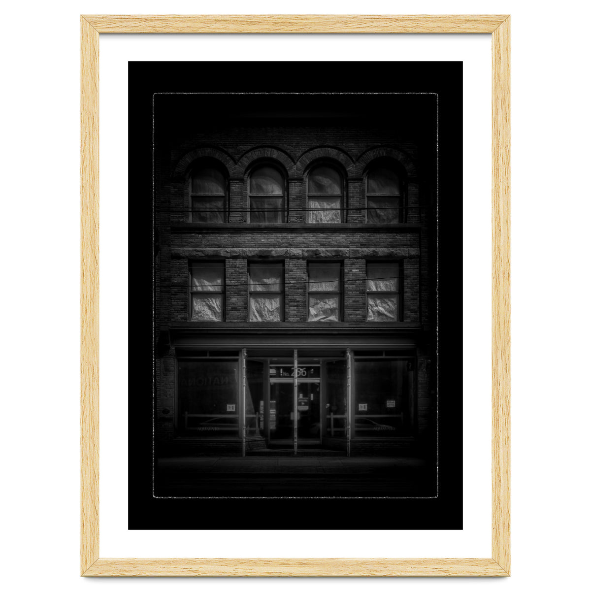 No 256 King St E 1 with Border