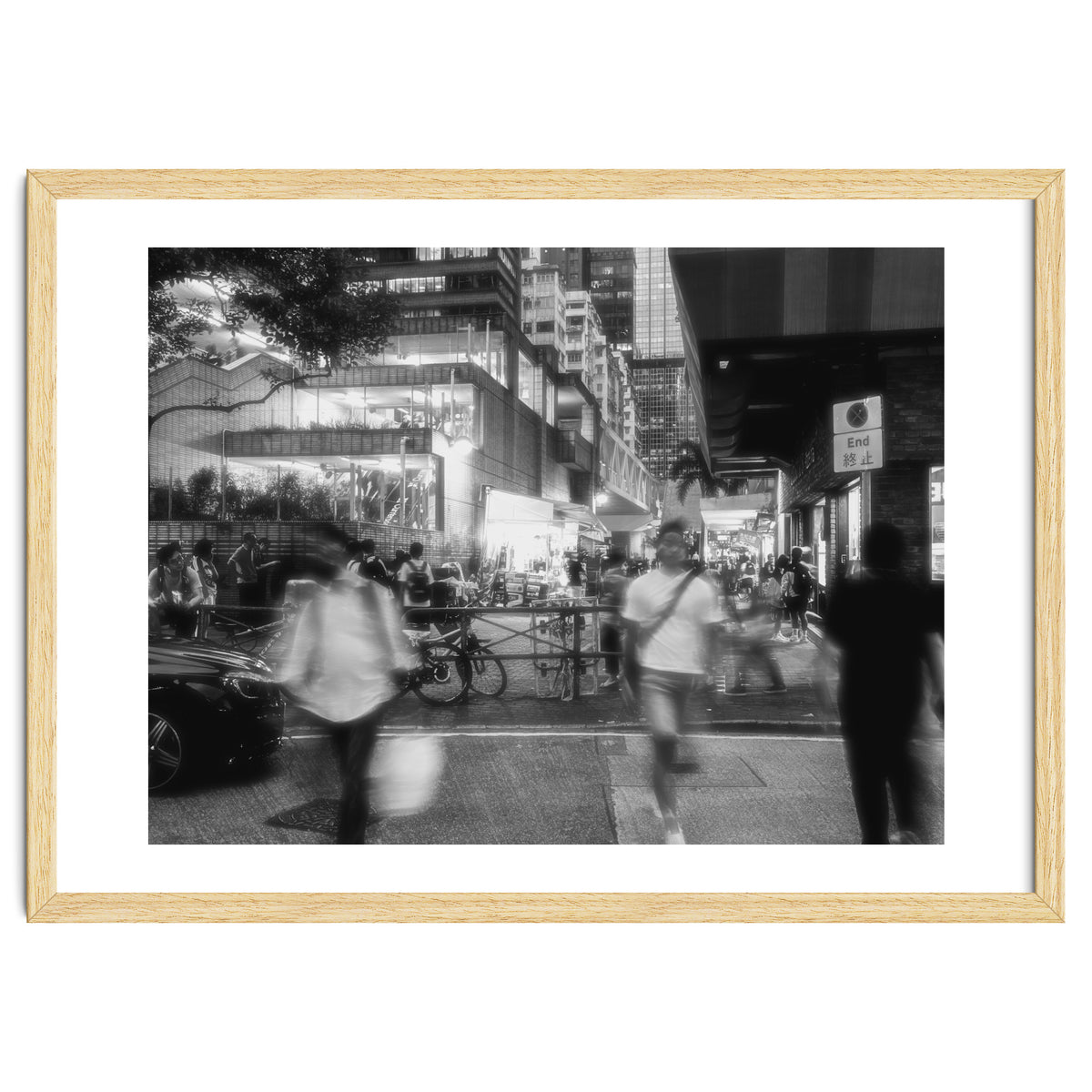 Street Photography - Night in Hong Kong