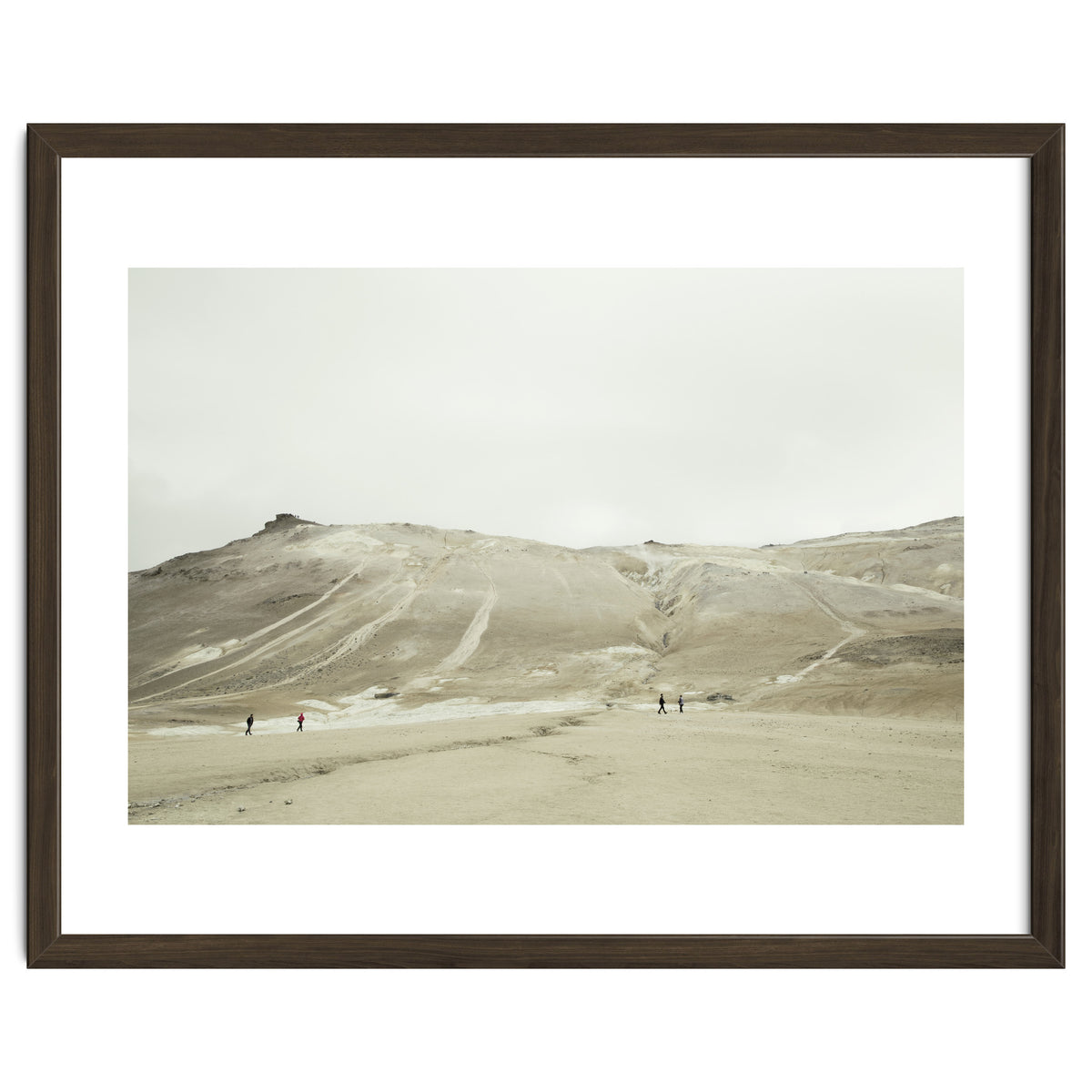 Tourists at volcano - Iceland