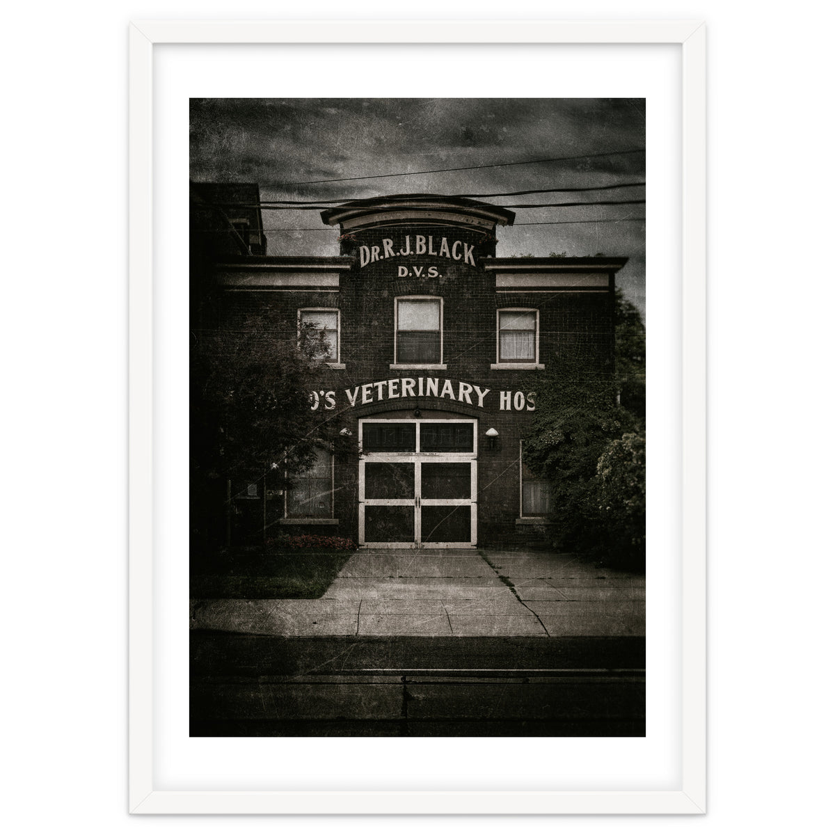 No 923 Queen St E 1 Old Film Version