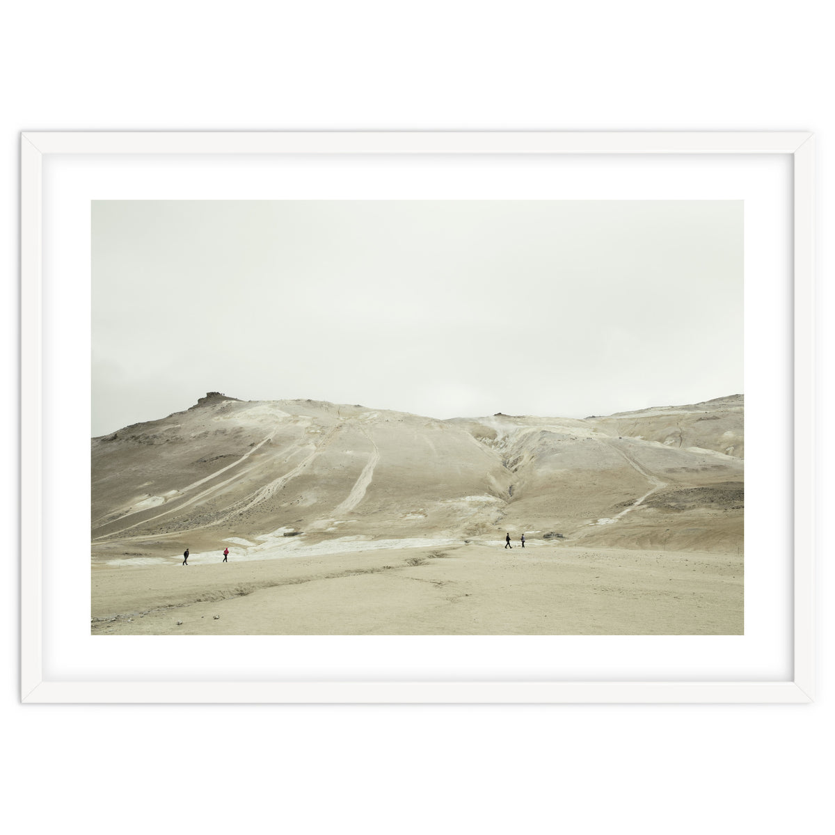 Tourists at volcano - Iceland