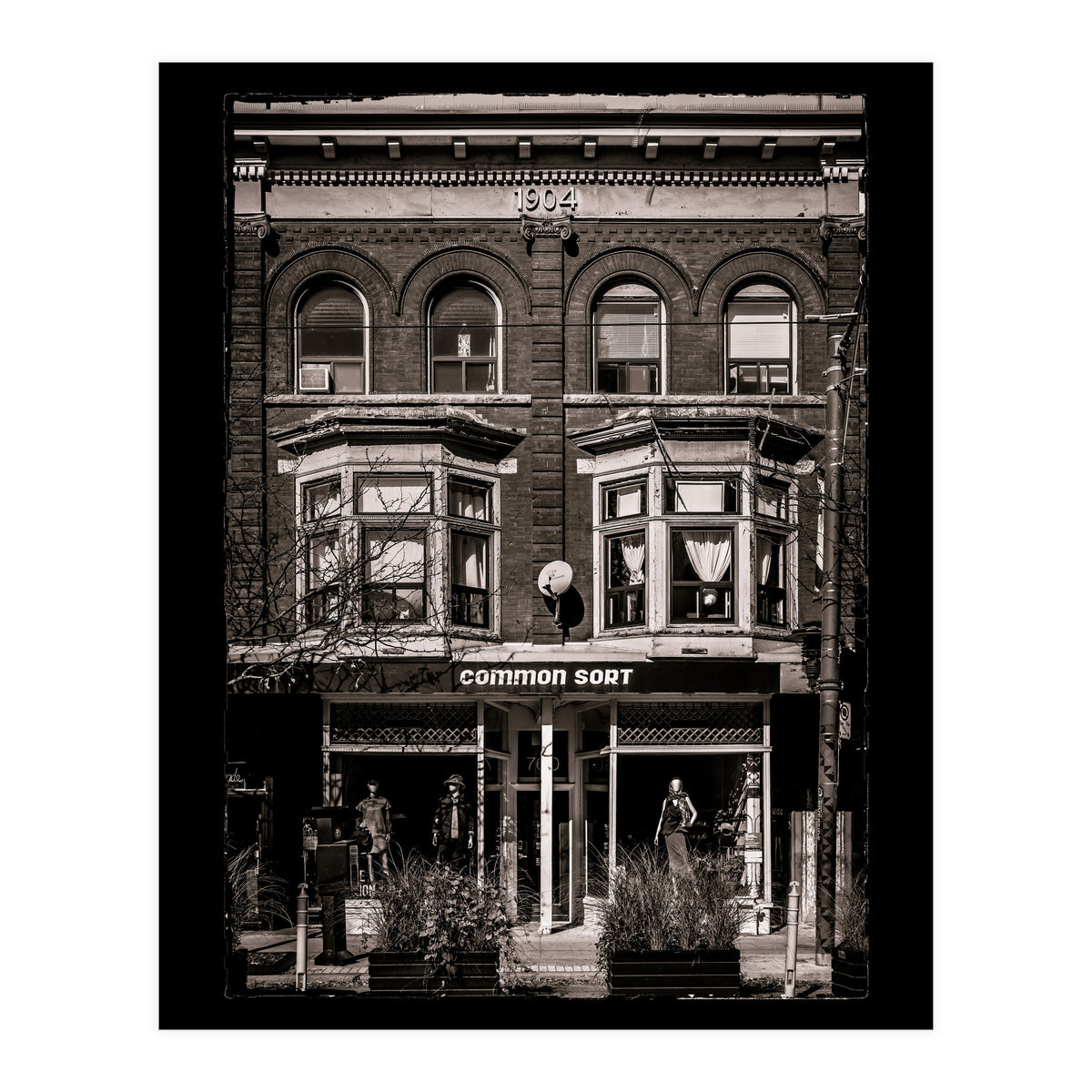 Nos 760 - 762 Queen St E 1 with Border (Print Only)