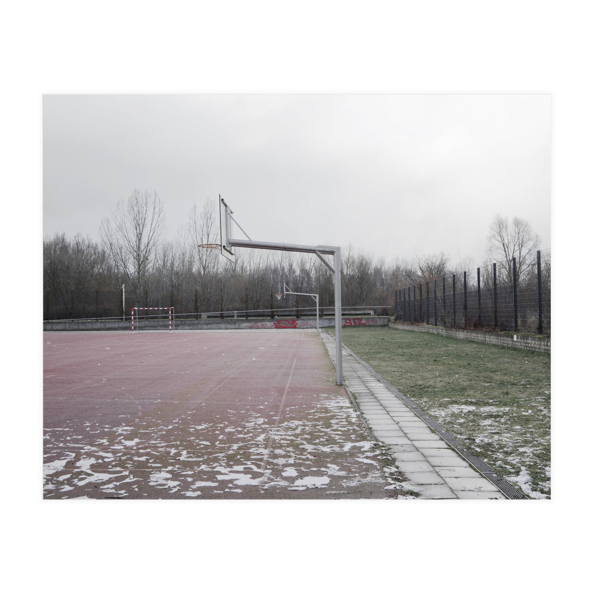 No people basketball court (Print Only)