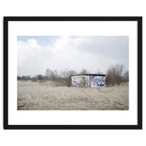Graffiti barn in the middle of nowhere thumbnail