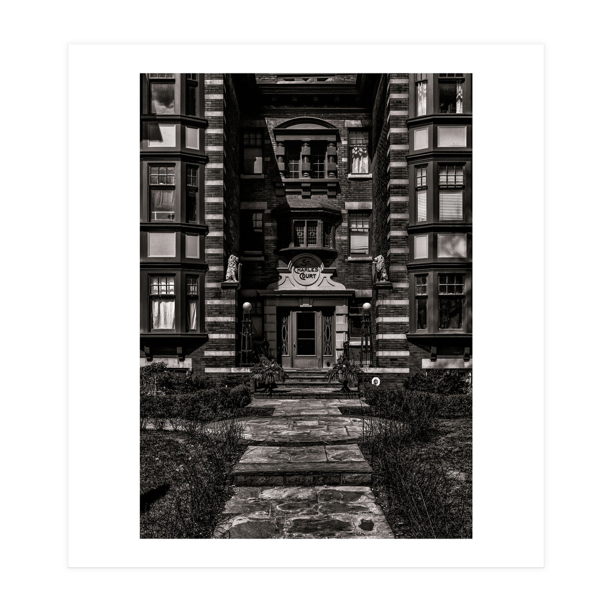 No 30 Charles St E 1 (Print Only)