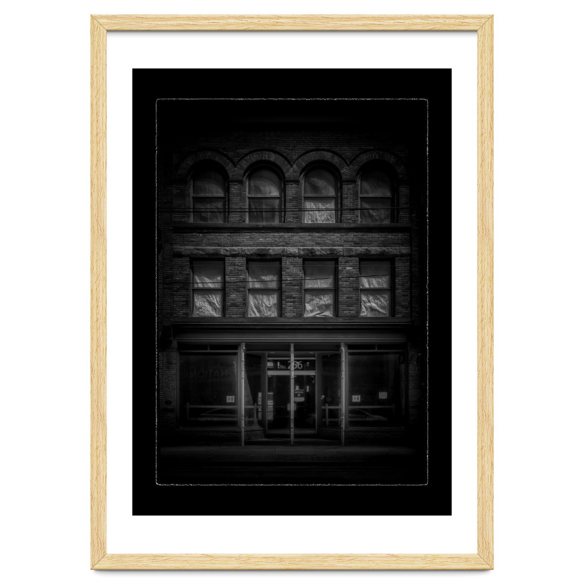 No 256 King St E 1 with Border