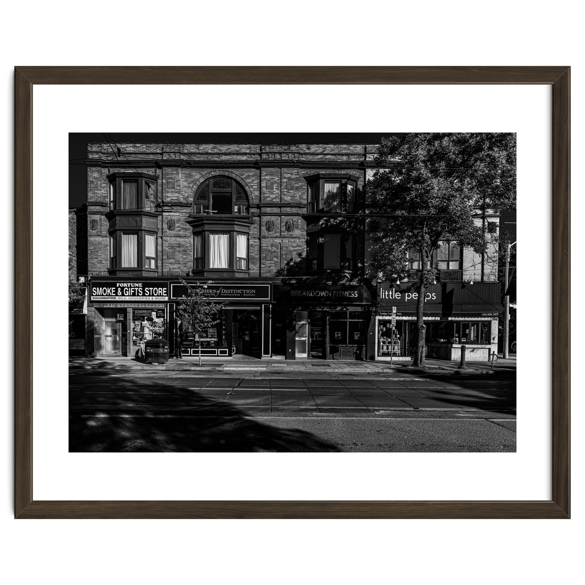 Nos 736 - 742 Queen St E 1