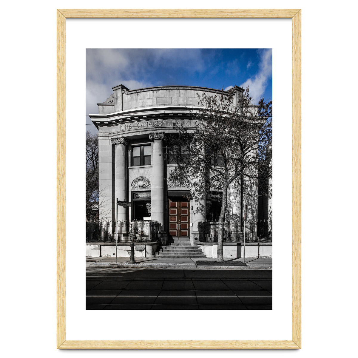 No 744 Queen St E 5 Color Version