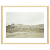 Tourists at volcano - Iceland thumbnail