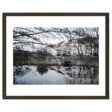 Residential house along the lake thumbnail