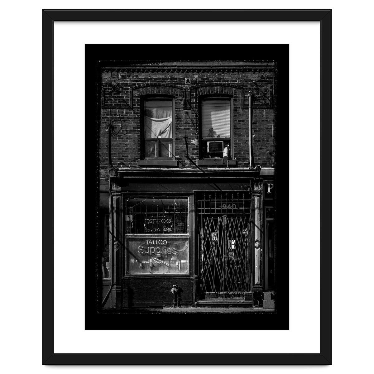 No 940 Queen St E 3 with Border