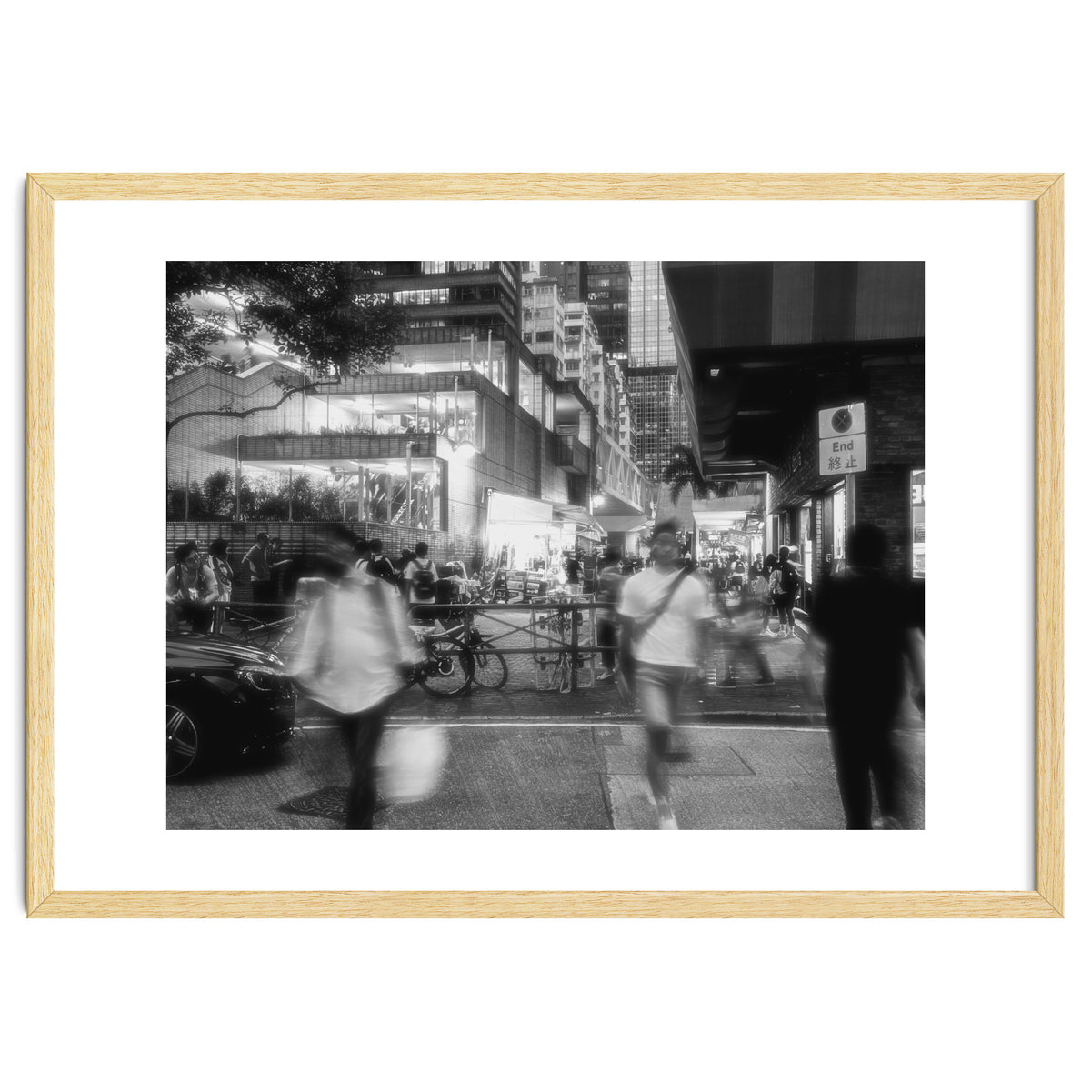 Street Photography - Night in Hong Kong