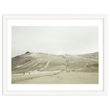 Tourists at volcano - Iceland thumbnail