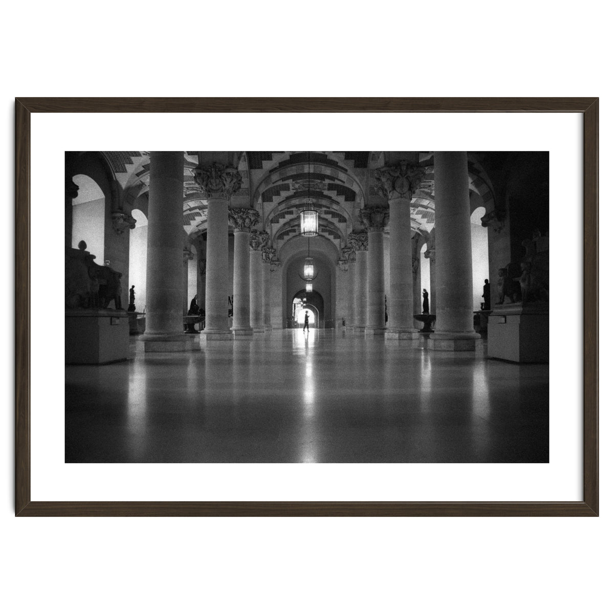 Lost inside the Louvre