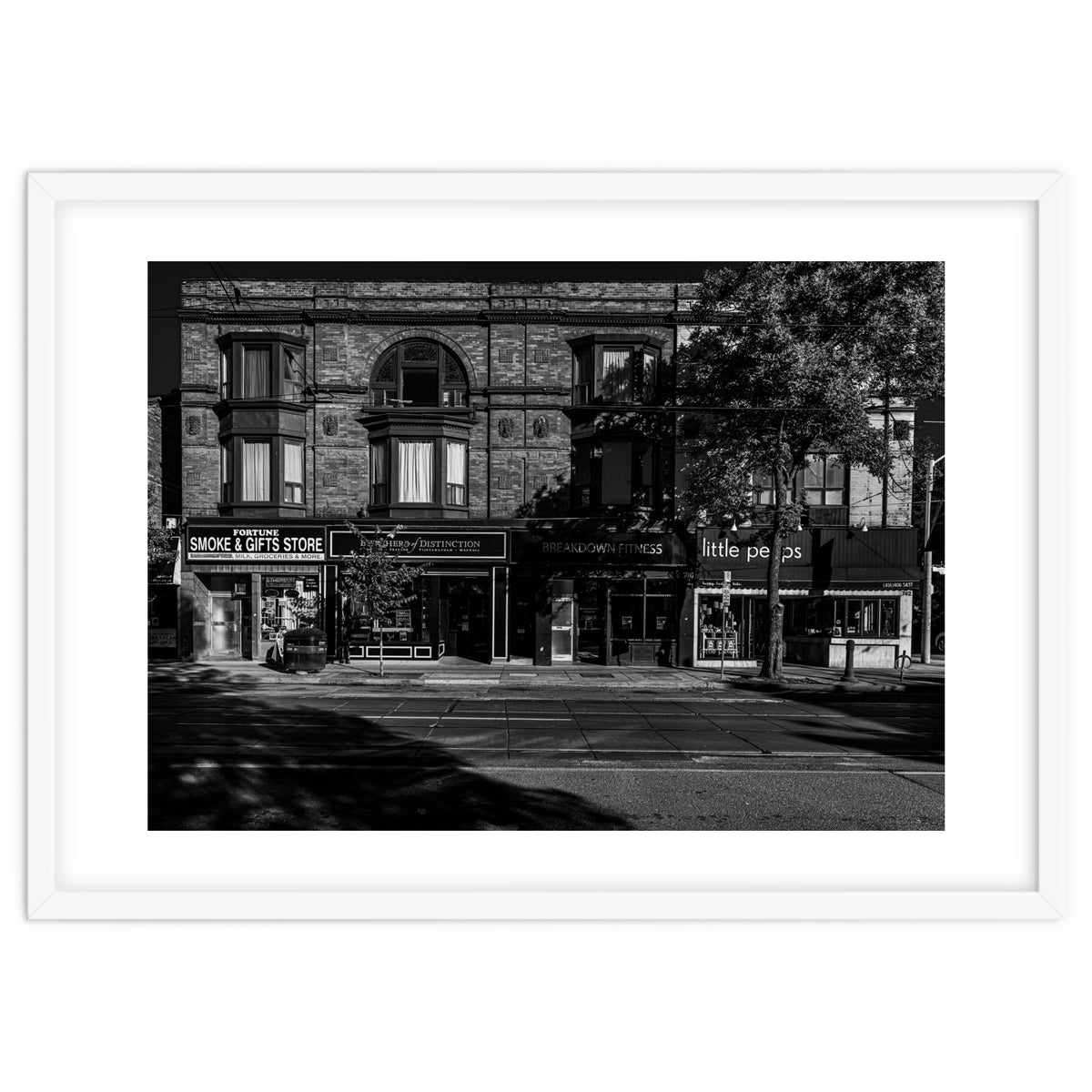 Nos 736 - 742 Queen St E 1