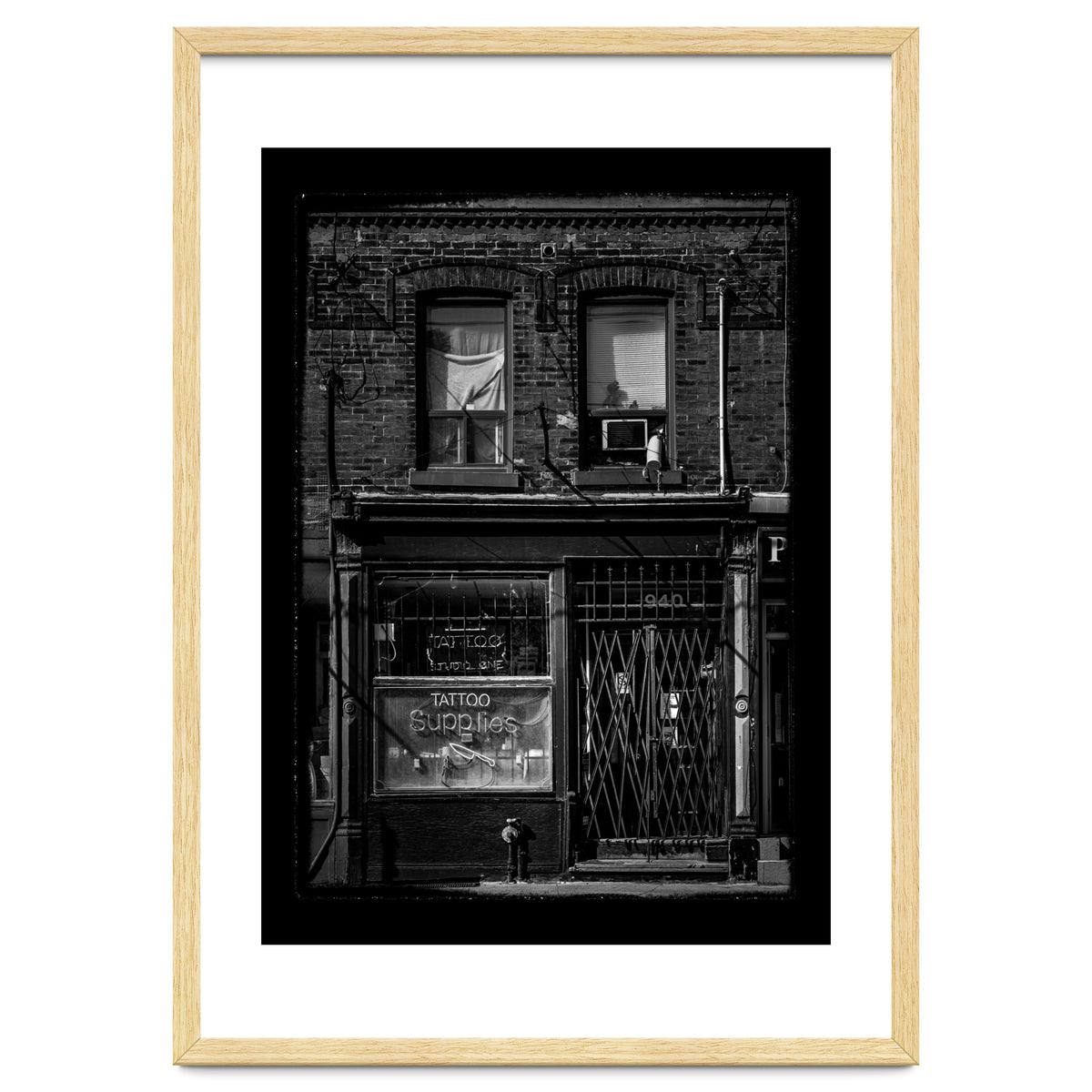 No 940 Queen St E 3 with Border