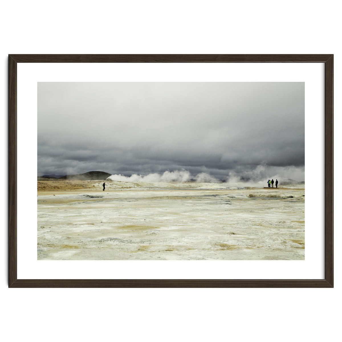 Tourists at the volcano steam spot - Iceland