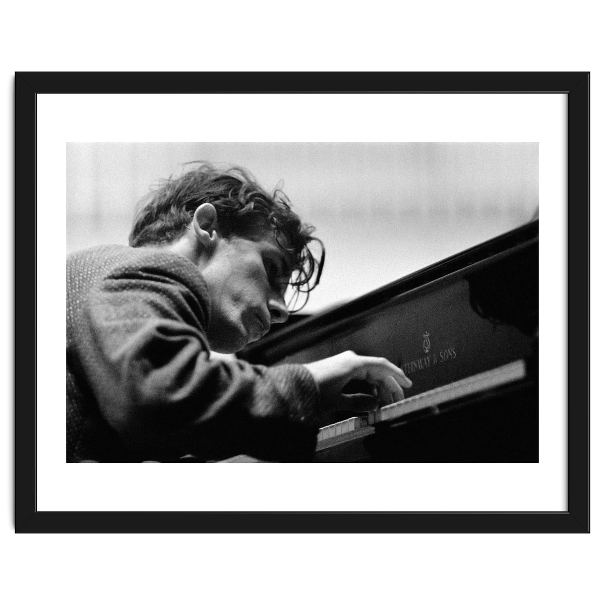 Pianist Glenn Gould with the Berlin  Philharmonic Orchestra under Herbert von Karajan. Berlin,1957.