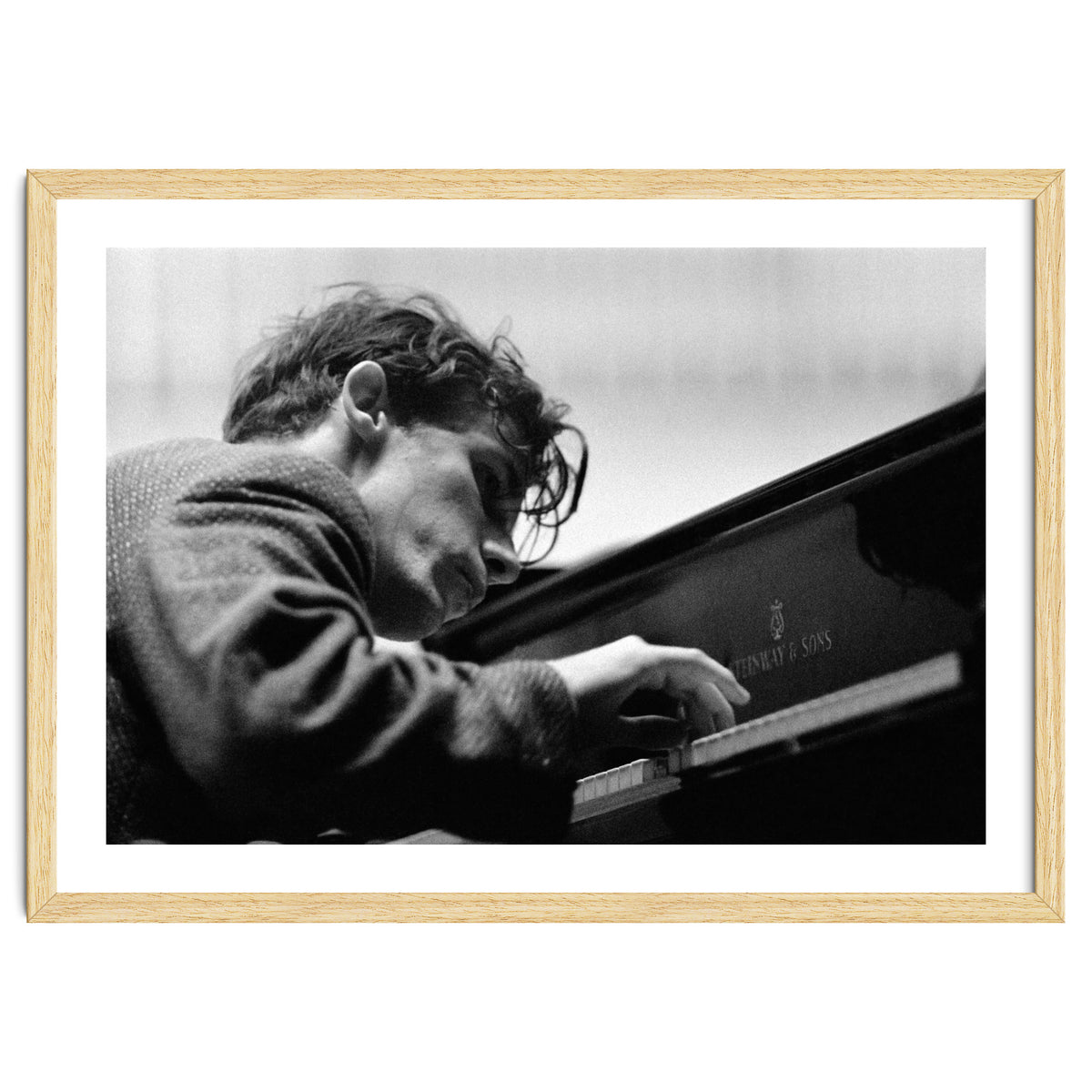 Pianist Glenn Gould with the Berlin  Philharmonic Orchestra under Herbert von Karajan. Berlin,1957.