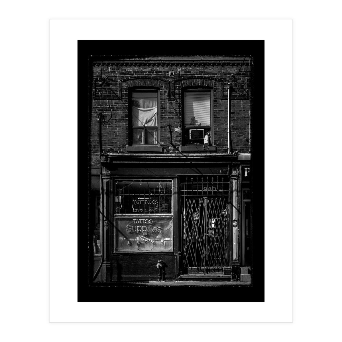 No 940 Queen St E 3 with Border (Print Only)