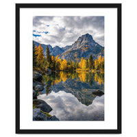 Golden Autumn Reflection: Majestic Mountain Wilderness Landscape