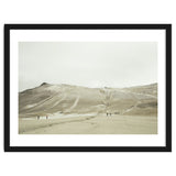 Tourists at volcano - Iceland thumbnail