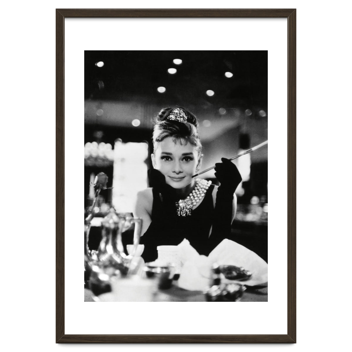 AUDREY HEPBURN in BREAKFAST AT TIFFANY'S (1961), directed by BLAKE EDWARDS.