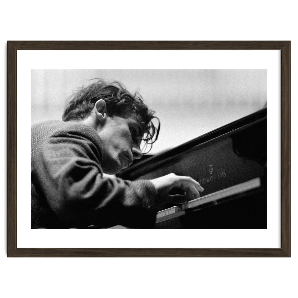 Pianist Glenn Gould with the Berlin  Philharmonic Orchestra under Herbert von Karajan. Berlin,1957.