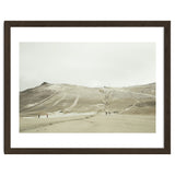Tourists at volcano - Iceland thumbnail
