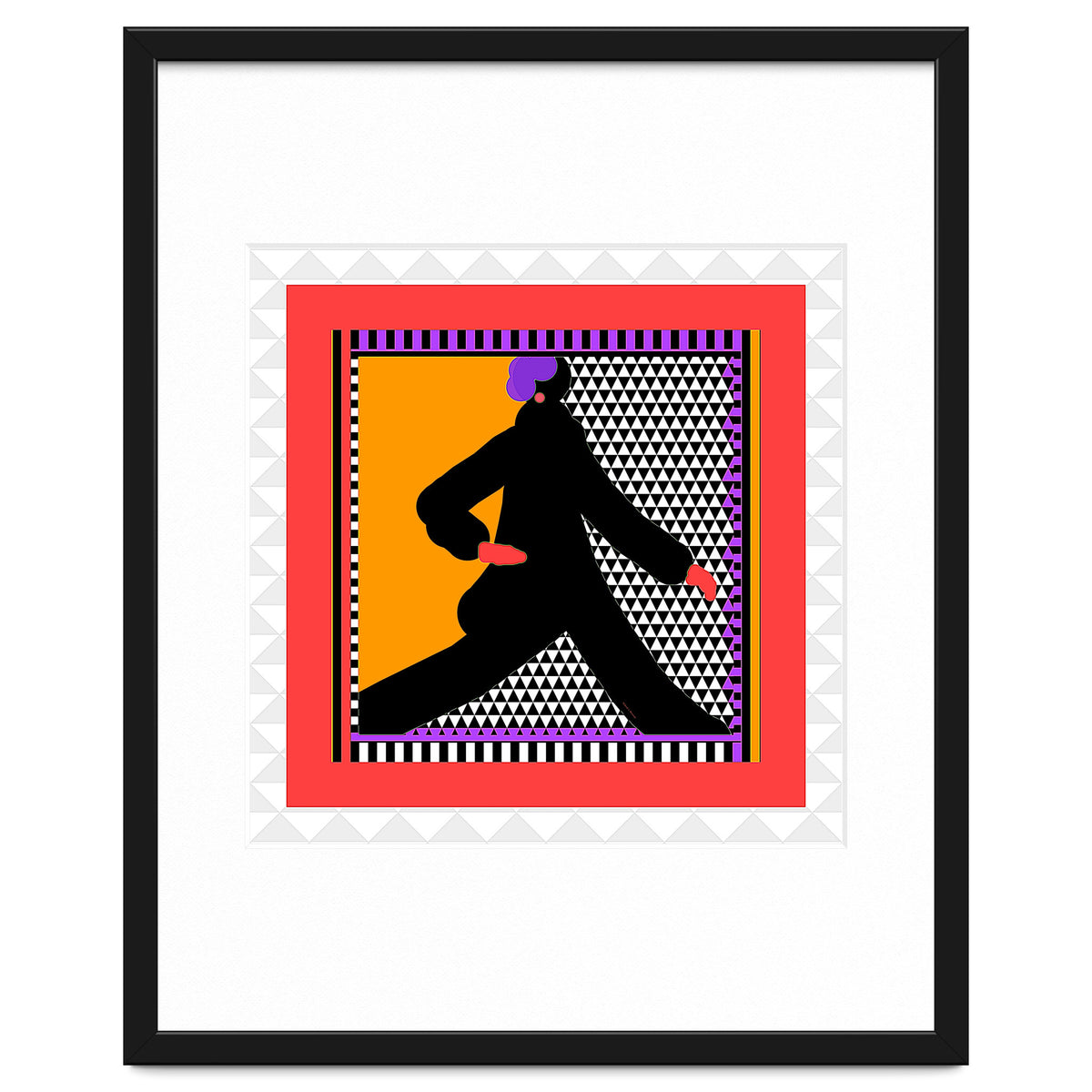 WOMAN WEARING BLACK TAKING A STROLL