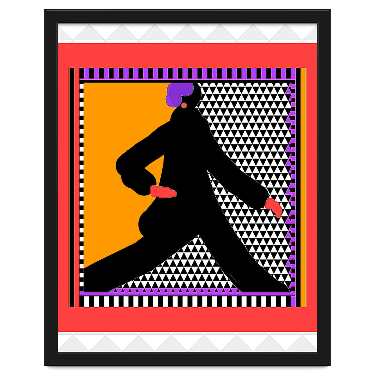 WOMAN WEARING BLACK TAKING A STROLL