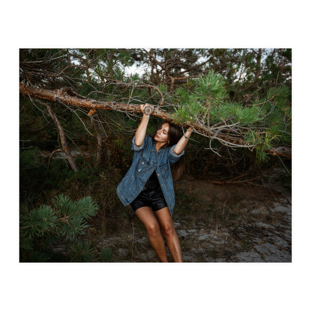 Hanging Out (Print Only)