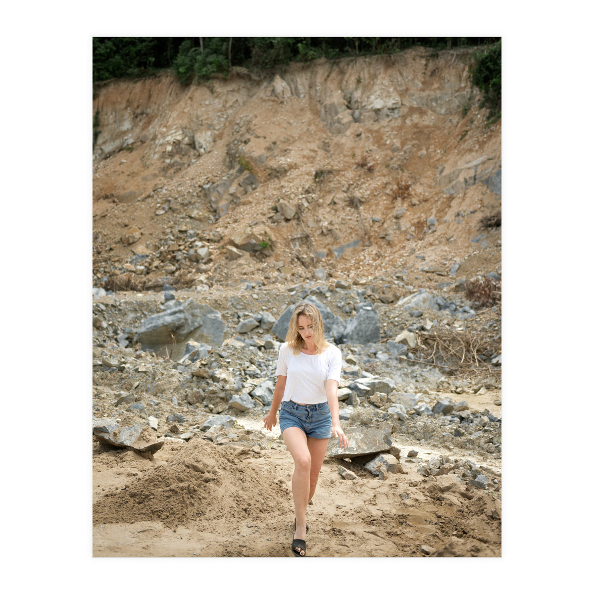 Hai Tac Rocks (Print Only)