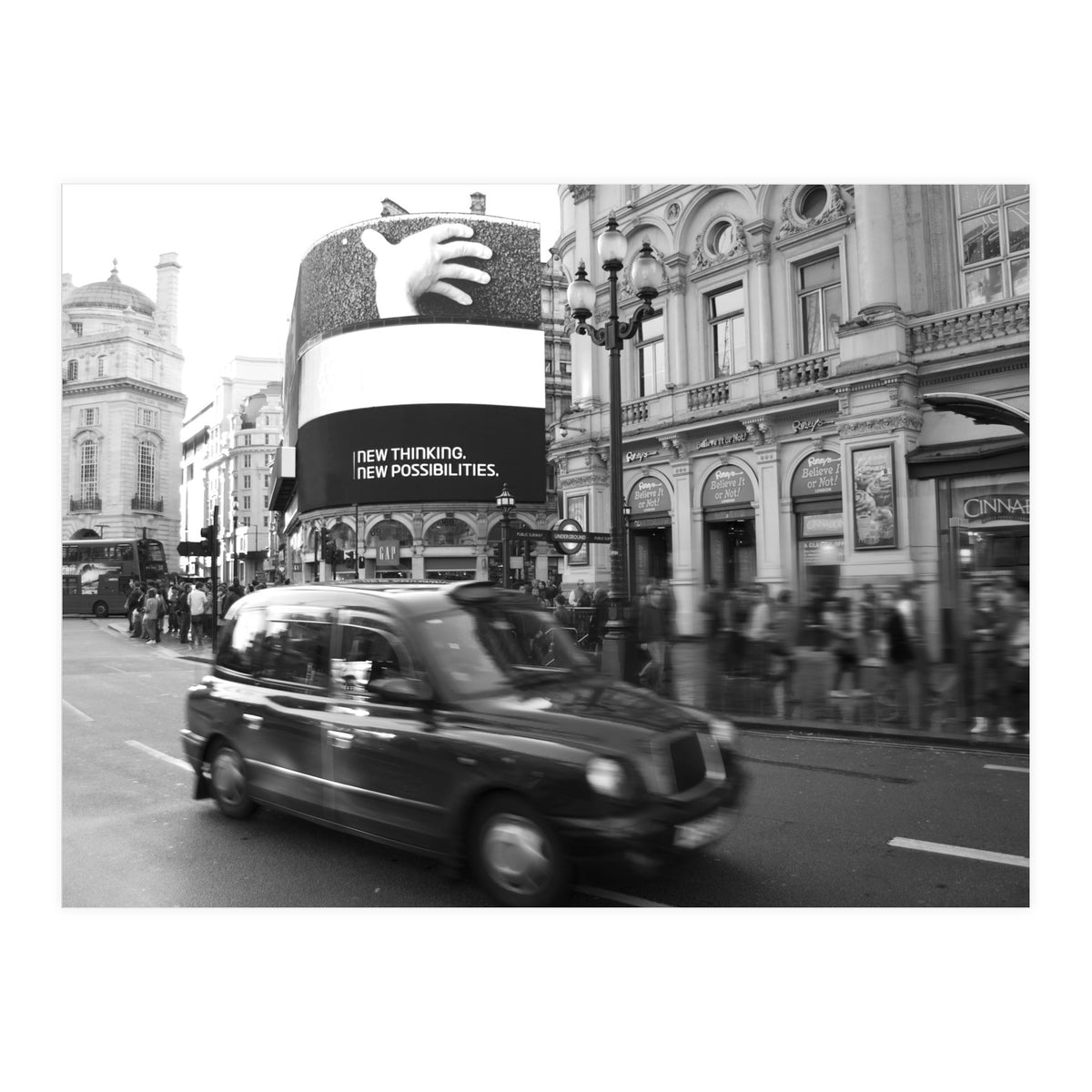 London Piccadilly Circus (Print Only)