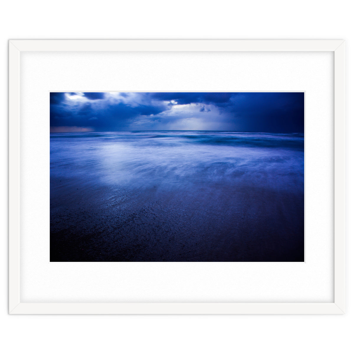 Winter storm over Sidni Ali beach II