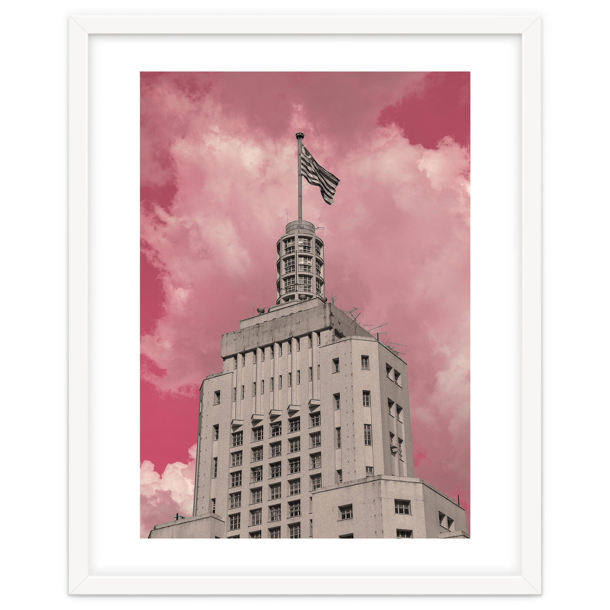 Pink Sky In São Paulo Banespa